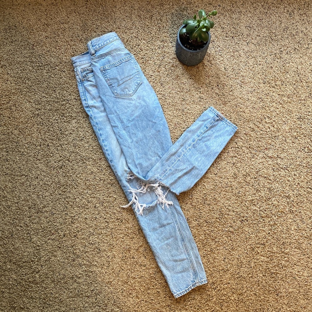 American Eagle “Mom Jean”